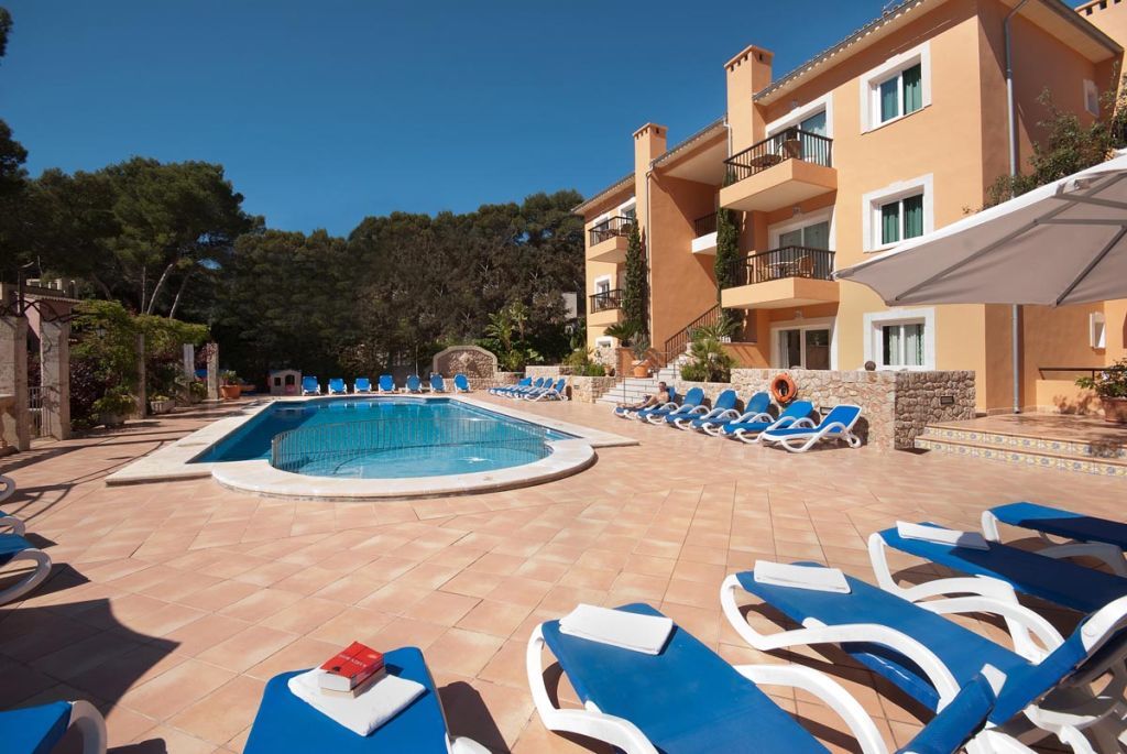 Pinos Altos Apartments Cala de Sant Vicenc Eksteriør bilde