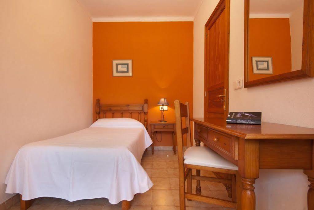 Pinos Altos Apartments Cala de Sant Vicenc Eksteriør bilde