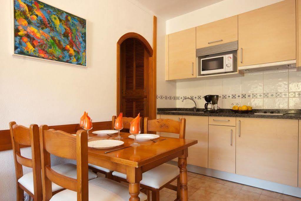 Pinos Altos Apartments Cala de Sant Vicenc Eksteriør bilde